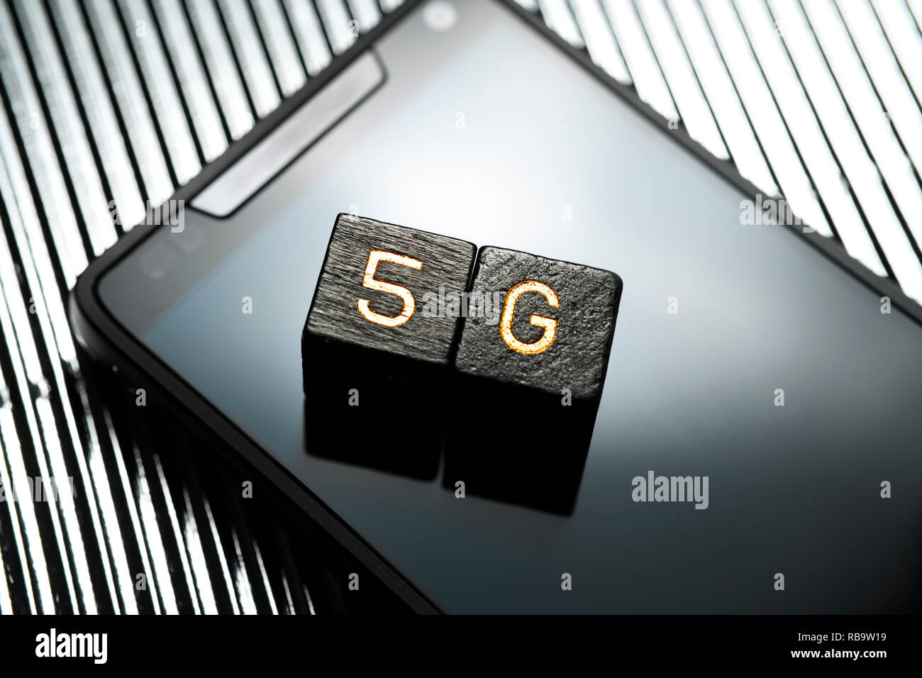 Smartphone, 5G mobile standard di comunicazione Foto Stock