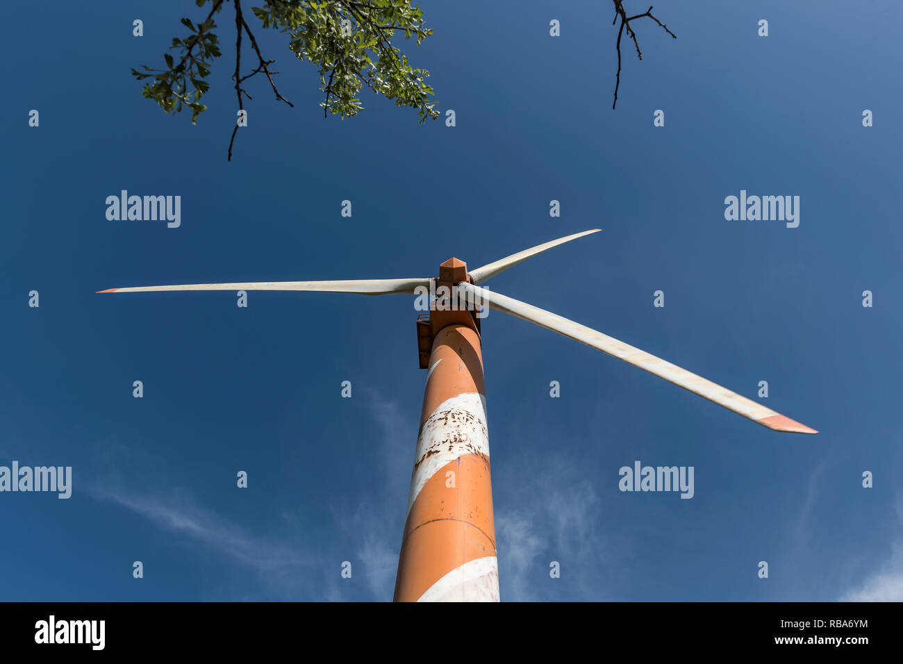 Bnei Rasan turbine eoliche vicino Kibbutz Ein Zivan nel Golan. Israele Foto Stock