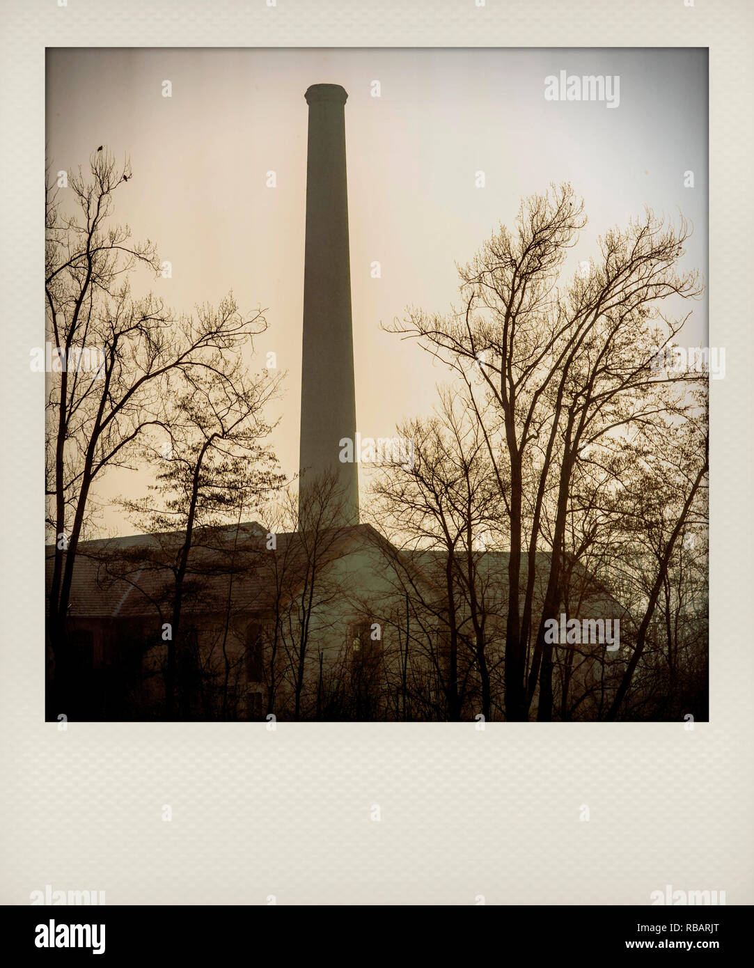 Polaroid effetto di fabbrica abbandonata, Francia, Europa Foto Stock