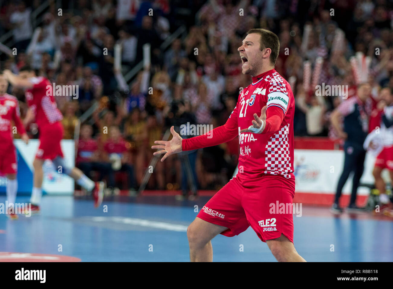 Zagabria, Croazia - 24 gennaio 2018: Campionati Europei negli uomini la pallamano, EHF EURO 2018 main round match Croazia vs. Francia 27:30. Ivan CUPIC (27) Foto Stock