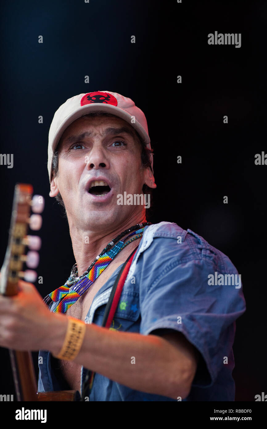 Il French-Spanish cantante, compositore e musicista di Manu Chao esegue un concerto dal vivo all'Orange stadio a Roskilde Festival 2014. Danimarca, 05/07 2014. Ad eccezione della Danimarca. Foto Stock