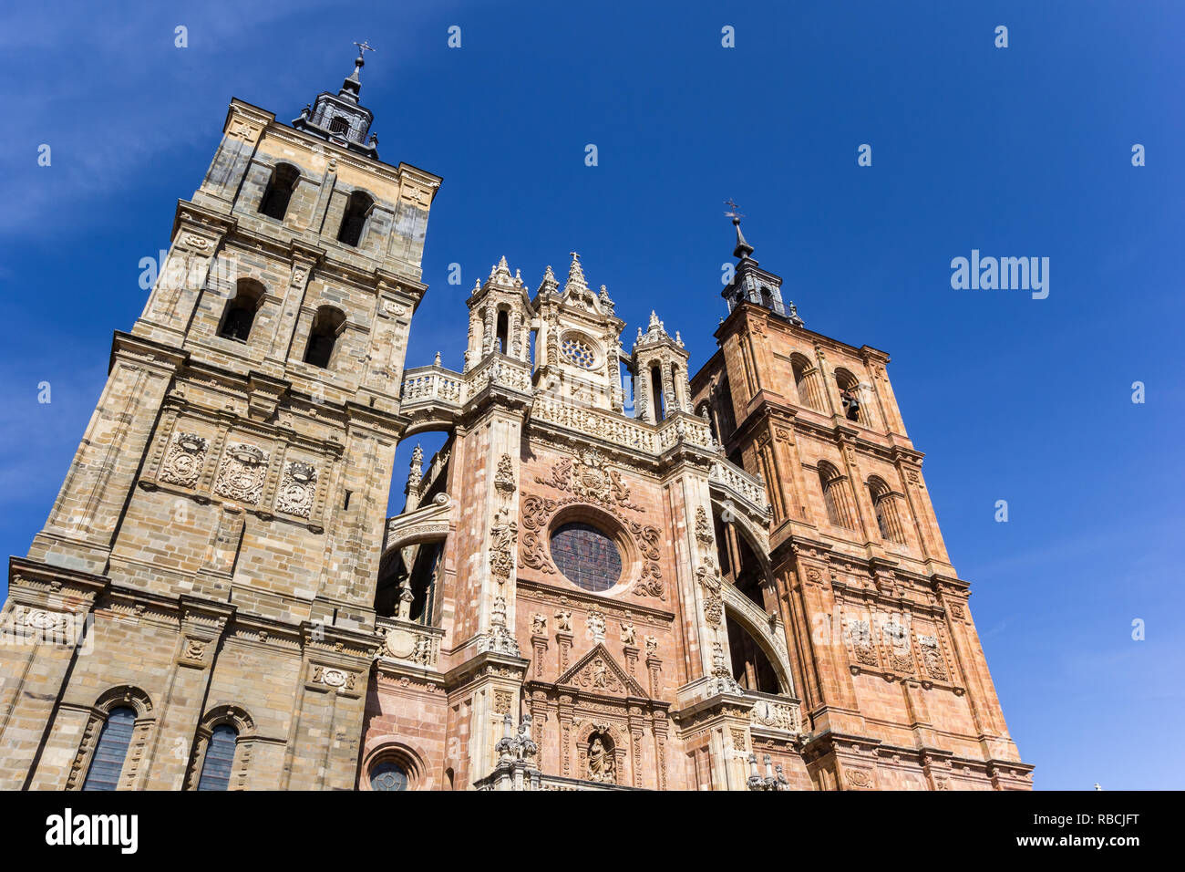 La facciata della Cattedrale di Astorga, Spagna Foto Stock