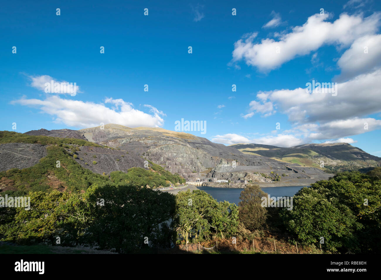 Llyn Peris lago alla base della Dinorwig Power Station nel Galles del Nord Foto Stock