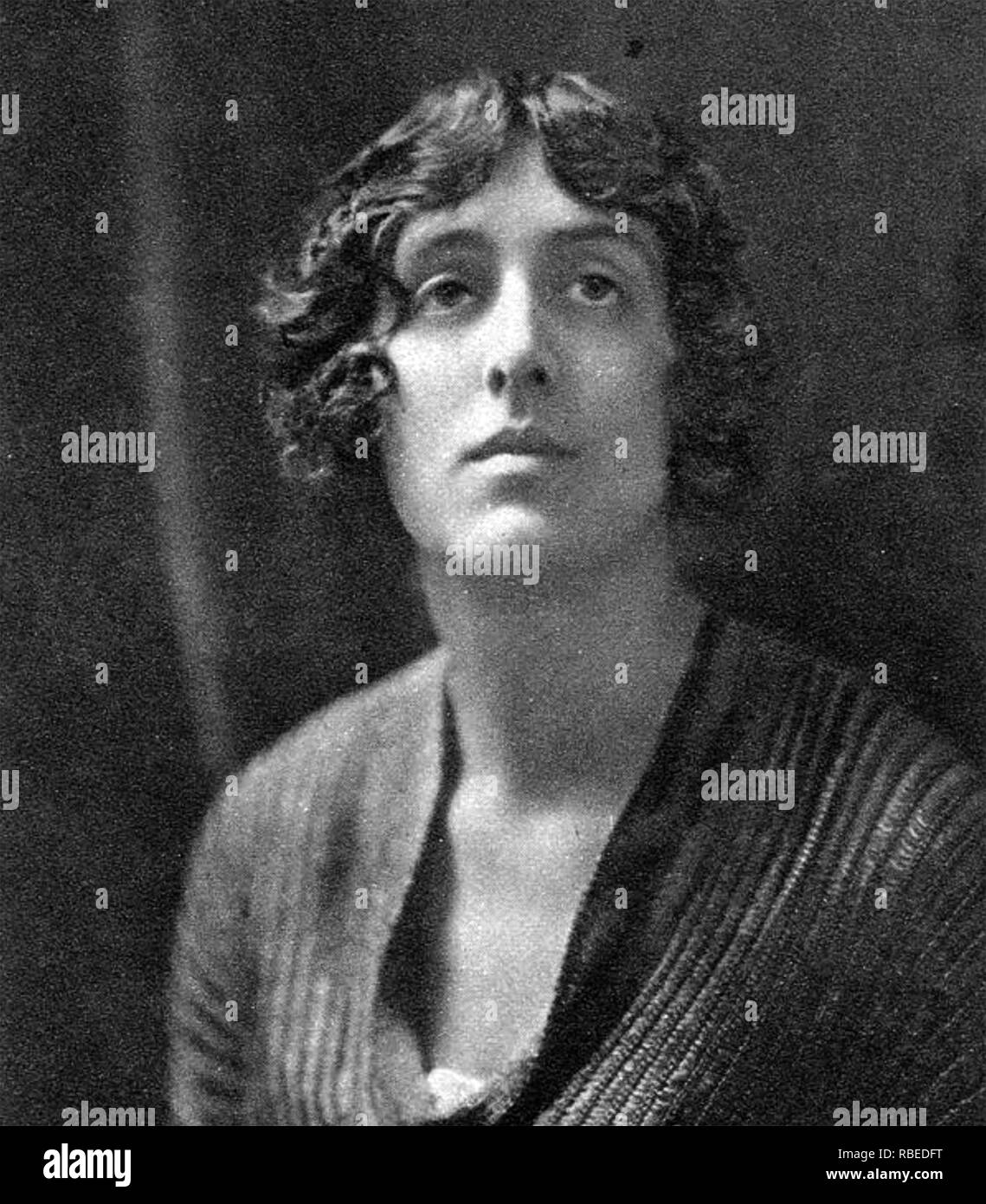 VITA SACkVILLE-WEST (1892-1962) romanziere inglese e poeta nel 1924 Foto Stock