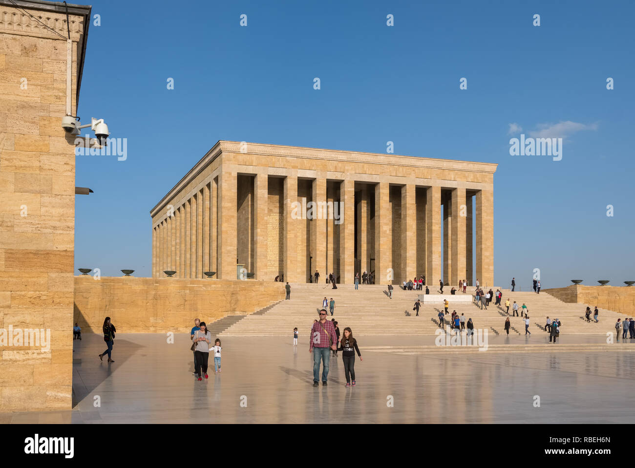 Ankara, Turchia - 15 Ottobre 2018: popolo turco visitando il mausoleo di Ataturk, Anitkabir, monumentale tomba di Mustafa Kemal Ataturk, primo presidente della Foto Stock