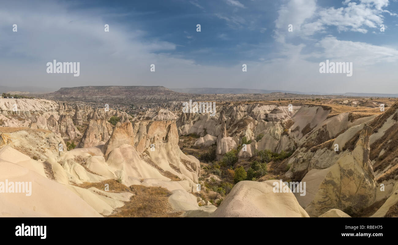 Panorama della valle di piccione in Cappadocia, Turchia Foto Stock