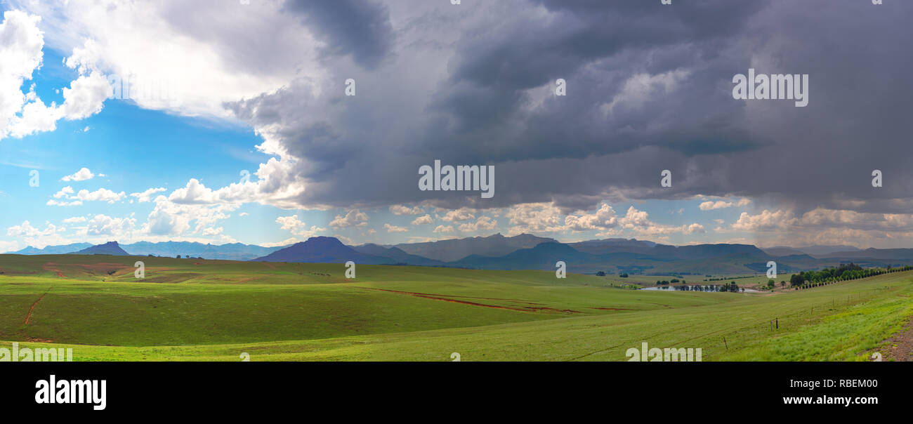 Tempesta in montagna Foto Stock