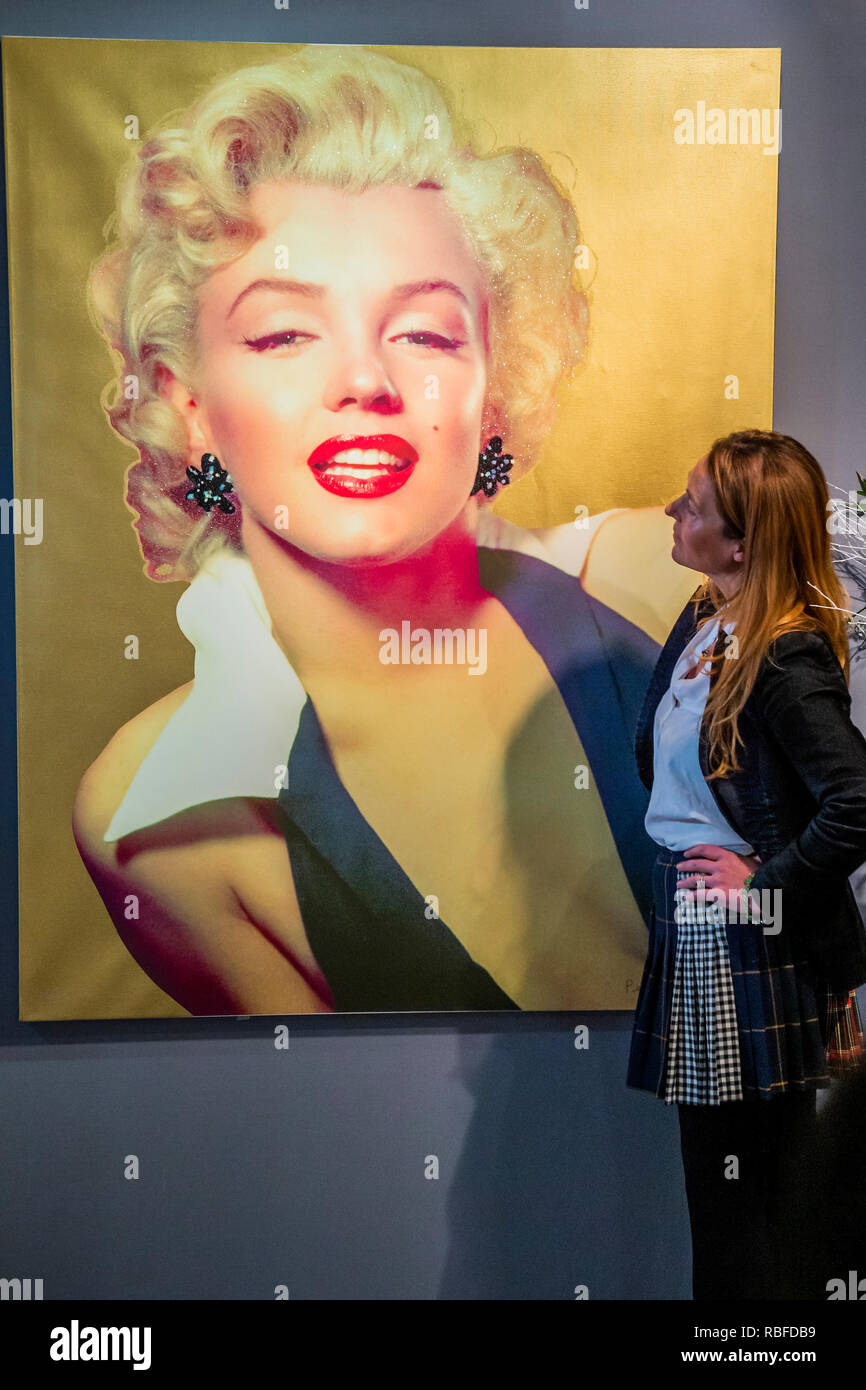 Londra, Regno Unito. 10 gen 2019. Marilyn da Sir Peter Blake, £19.900, da Tanya Baxter contemporaneo, e altre opere - Mayfair Antiquariato & Fine Art Fair, London Marriott Hotel Grosvenor Square. Credito: Guy Bell/Alamy Live News Foto Stock