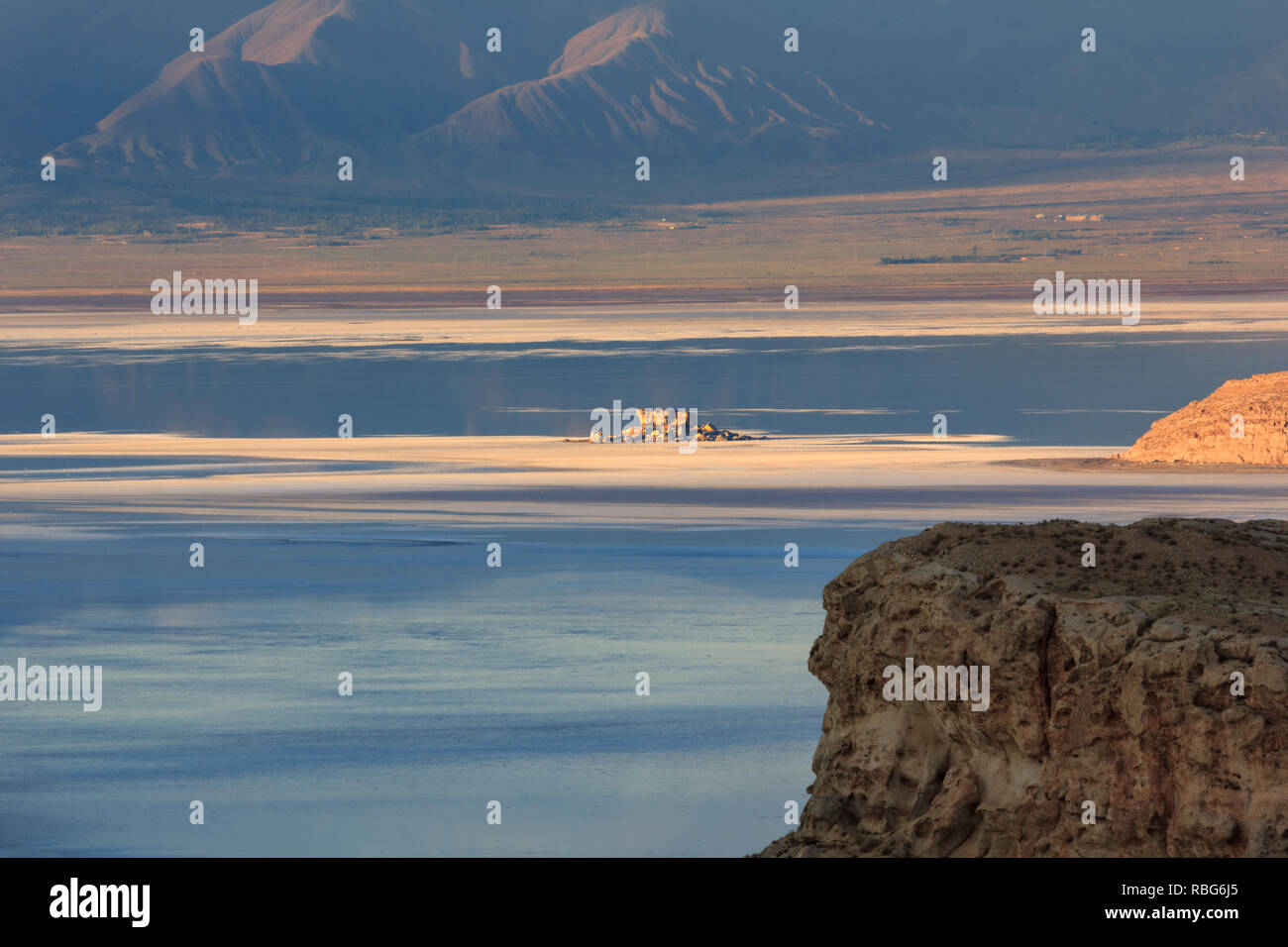 Sanduq Isola, uno dei laghetti isola del lago di Urmia, collocato nel nord-ovest del lago di Urmia Foto Stock