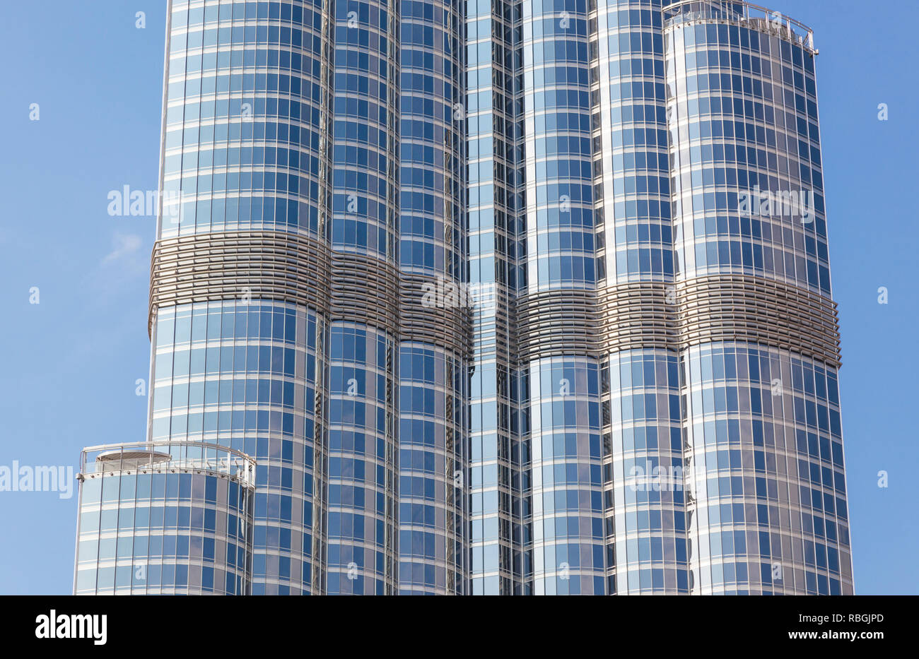 Un dettaglio di Burj Khalifa, il mondo il più alto edificio, situato a Dubai negli Emirati Arabi Uniti. Foto Stock