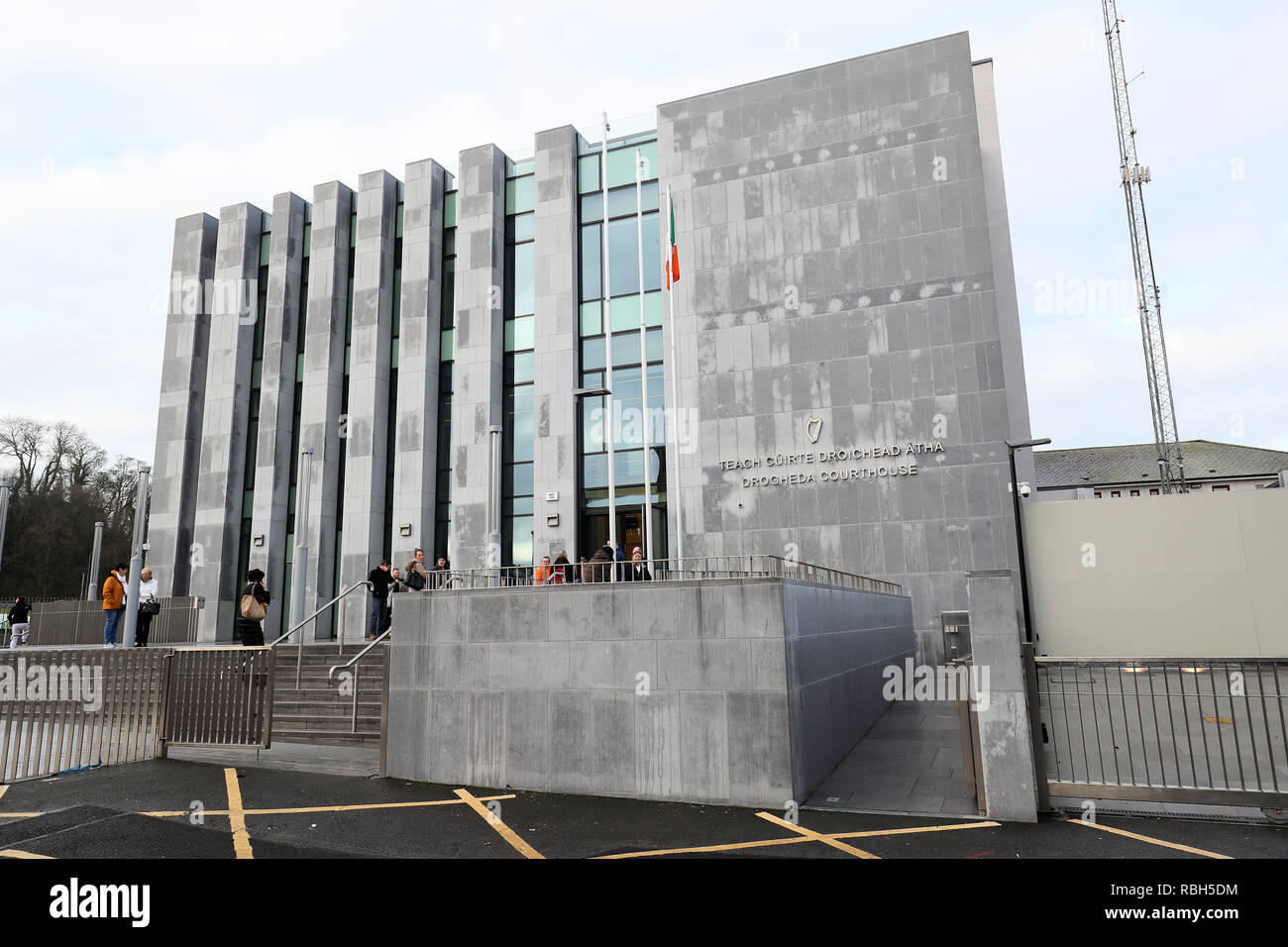 Drogheda District Court dove un 32-anno-vecchio uomo è stato caricato con l'assassinio di sua madre in Co Louth. Foto Stock