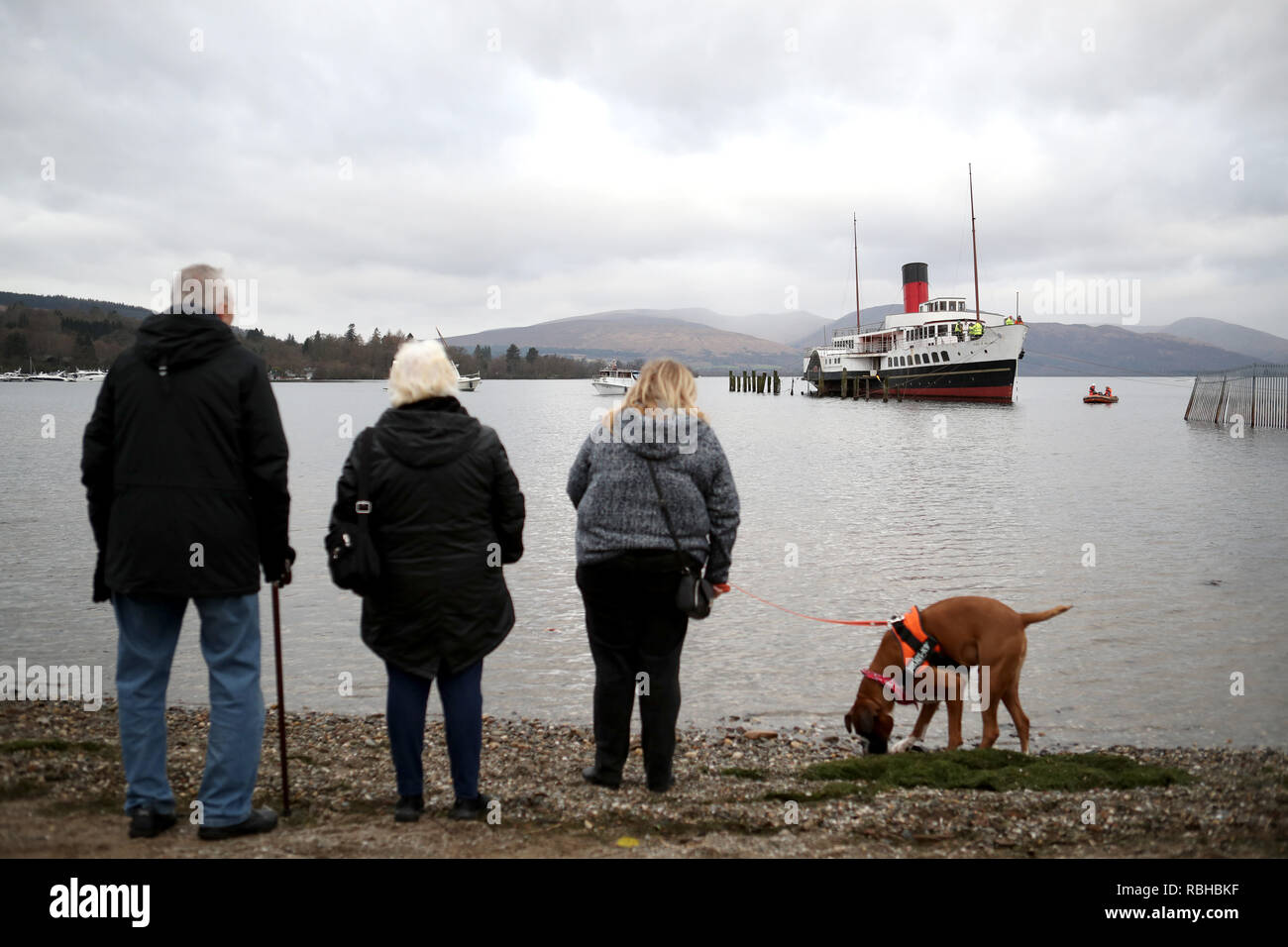 La cameriera del Loch in Loch Lomond prima la culla portante la nave scattato durante il 'slitta' della storica motonave come è stata tirata fuori l'acqua dall'originale winchhouse e sul vapore Balloch Scalo, Balloch. Foto Stock