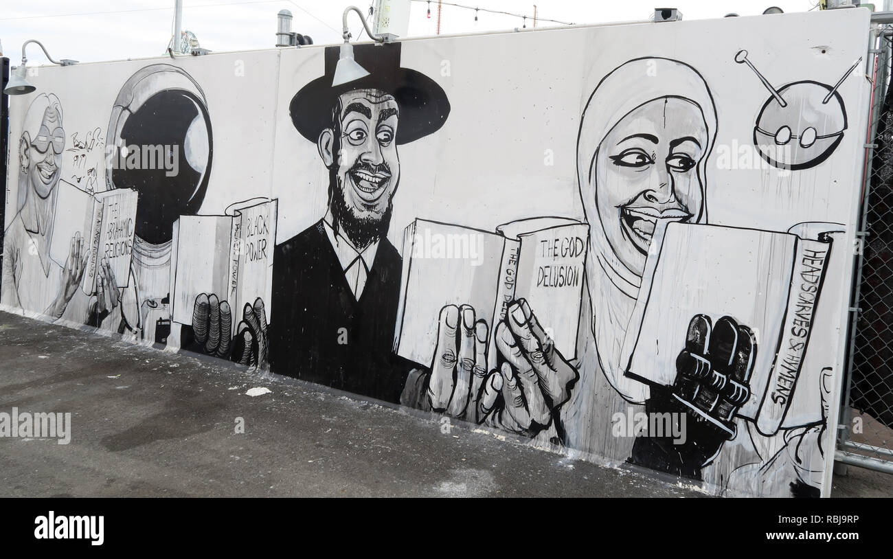Pareti di Coney Arte - La religione musulmana, Islam, ebraiche, Dio Cartoon - Coney Island Mare - Brooklyn, New York, NY, STATI UNITI D'AMERICA Foto Stock