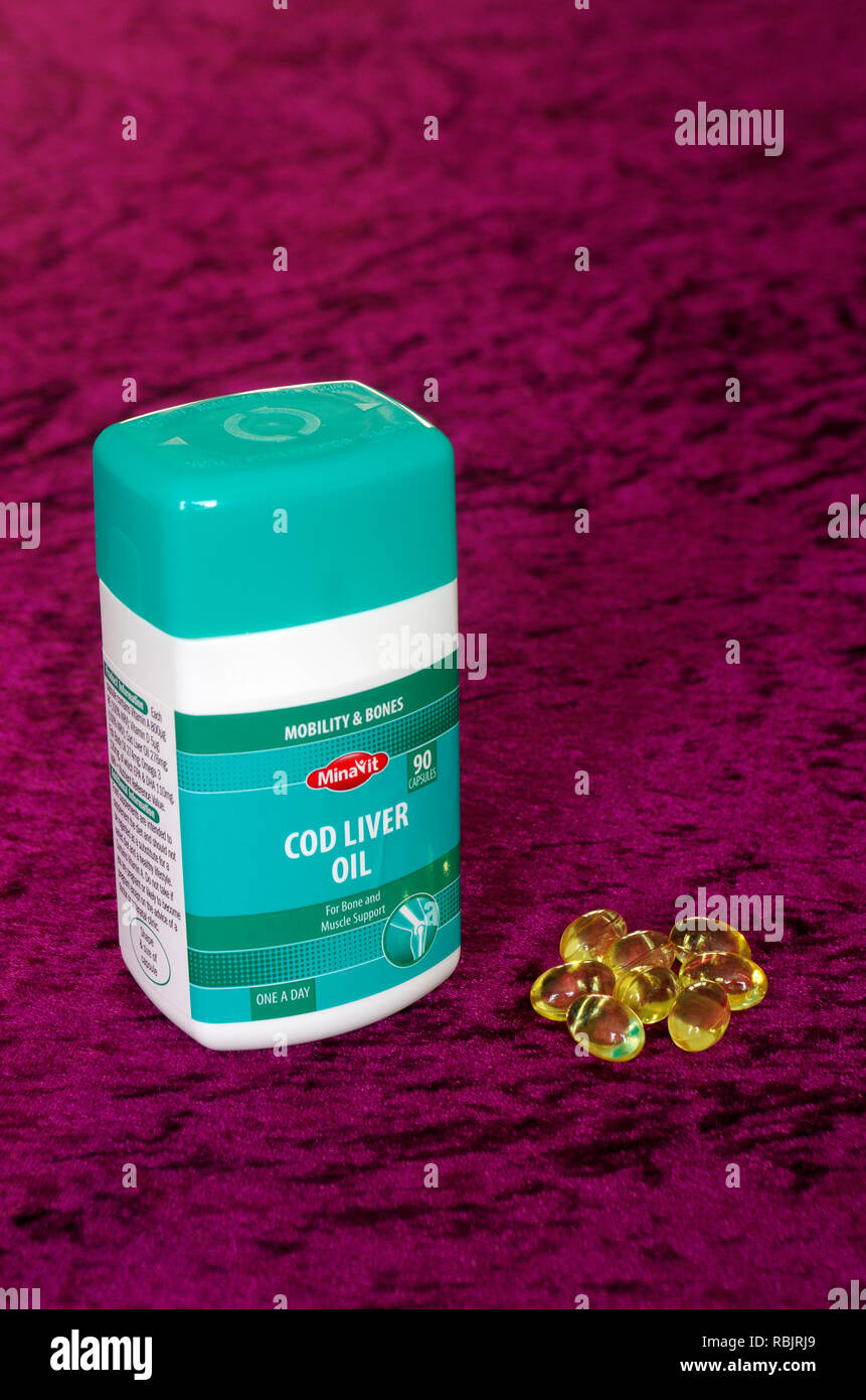 Contenitore di olio di fegato di merluzzo capsule Foto Stock