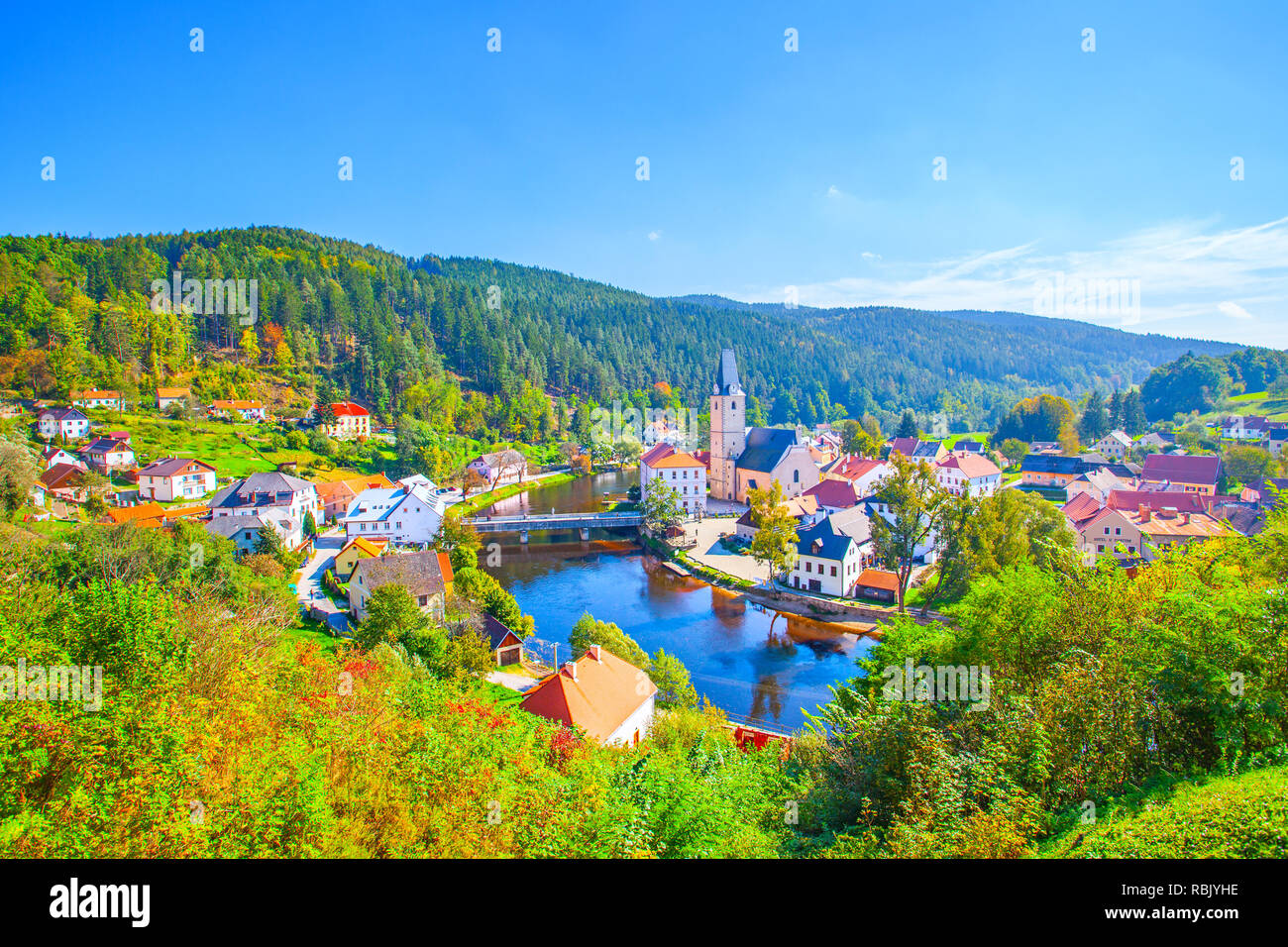 Rozmberk nad Vltavou - Pittoresca cittadina in Cechia. Paesaggio, Vista panoramica Foto Stock