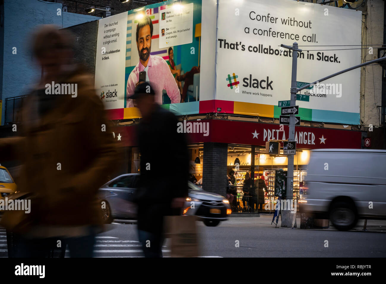 I cartelloni pubblicitari pubblicizzare il popolare strumento di collaborazione lasco nel quartiere di Chelsea di New York lunedì, 7 gennaio, 2019. Il gioco è segnalato per essere la pianificazione di un'offerta pubblica iniziale nel 2019. (Â© Richard B. Levine) Foto Stock