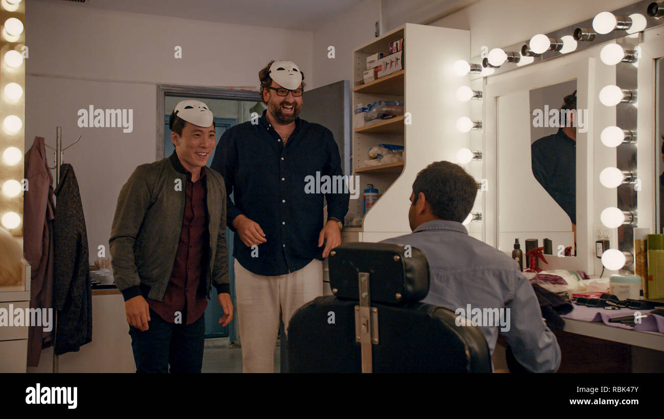 Kelvin Yu, Eric Wareheim, Aziz Ansari, 'Master di None' stagione 2 (2017) Credito: Netflix / Hollywood Archive Foto Stock