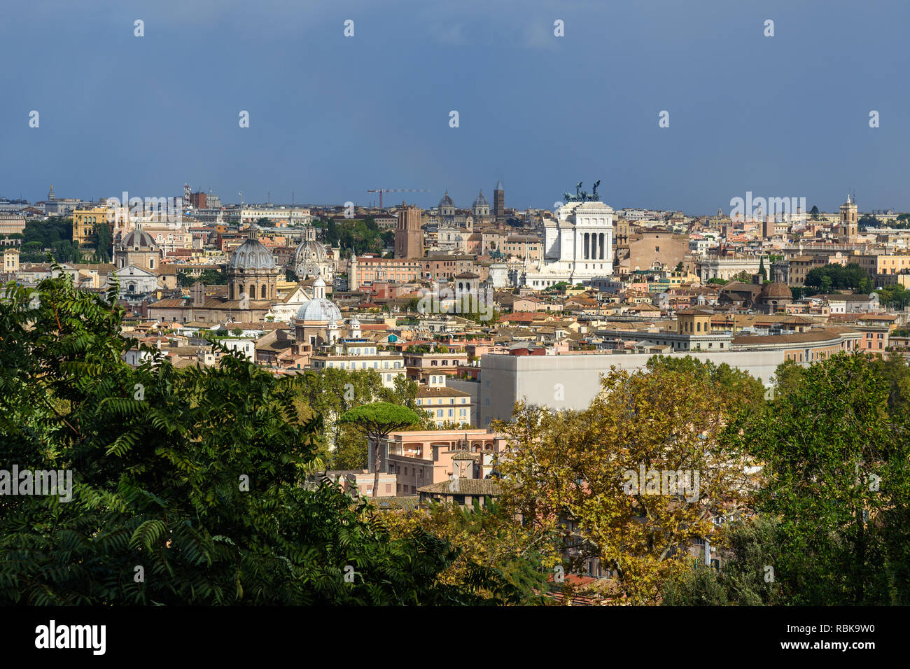 Arial vista della città di Roma dal Gianicolo, la Terrazza del Gianicolo a Roma. Italia Foto Stock