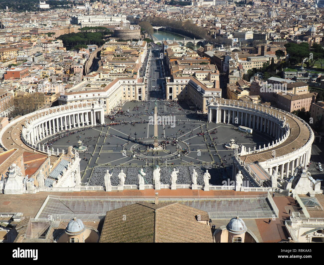 Vista di piazza San Pietro dal Dome - Città del Vaticano - Roma Foto Stock