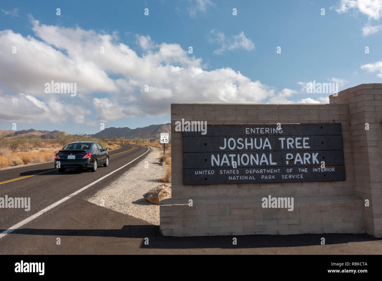 Segno di entrata al parco nazionale di Joshua Tree, San Bernardino County, California, Stati Uniti. Foto Stock