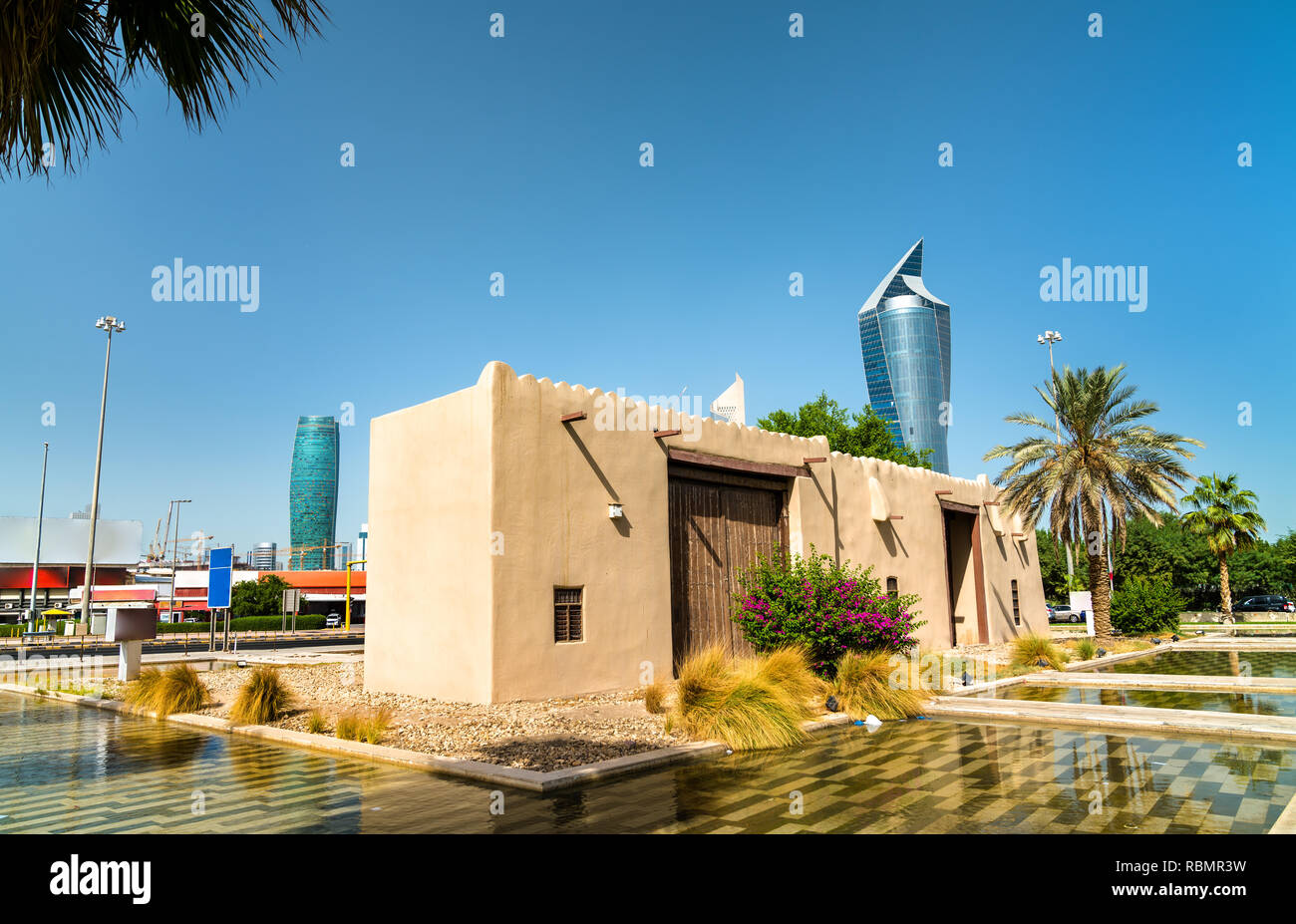 Al Shaab cancello in Kuwait City Foto Stock