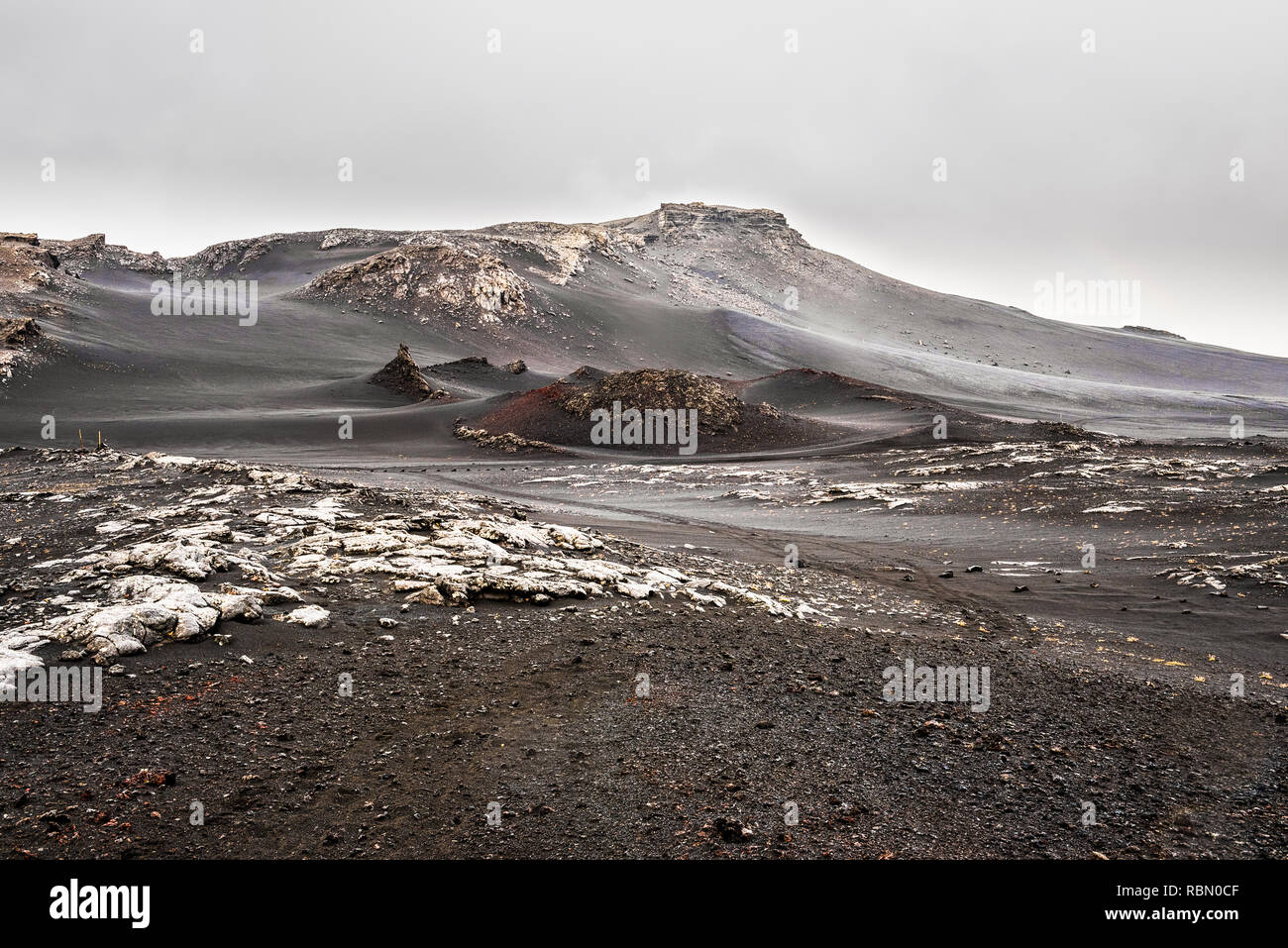 Vastità del paesaggio vulcanico lavico nelle alture islandesi Foto Stock