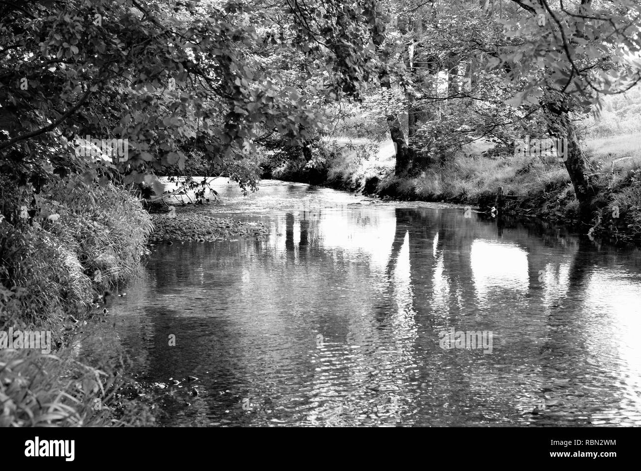 Cumberland, Cumbria, Lake District, North West, England Lakes, Mere, tè pomeridiano, Elegant Lady, Hillside View, River, Fells, Visitor, Adventure. Foto Stock