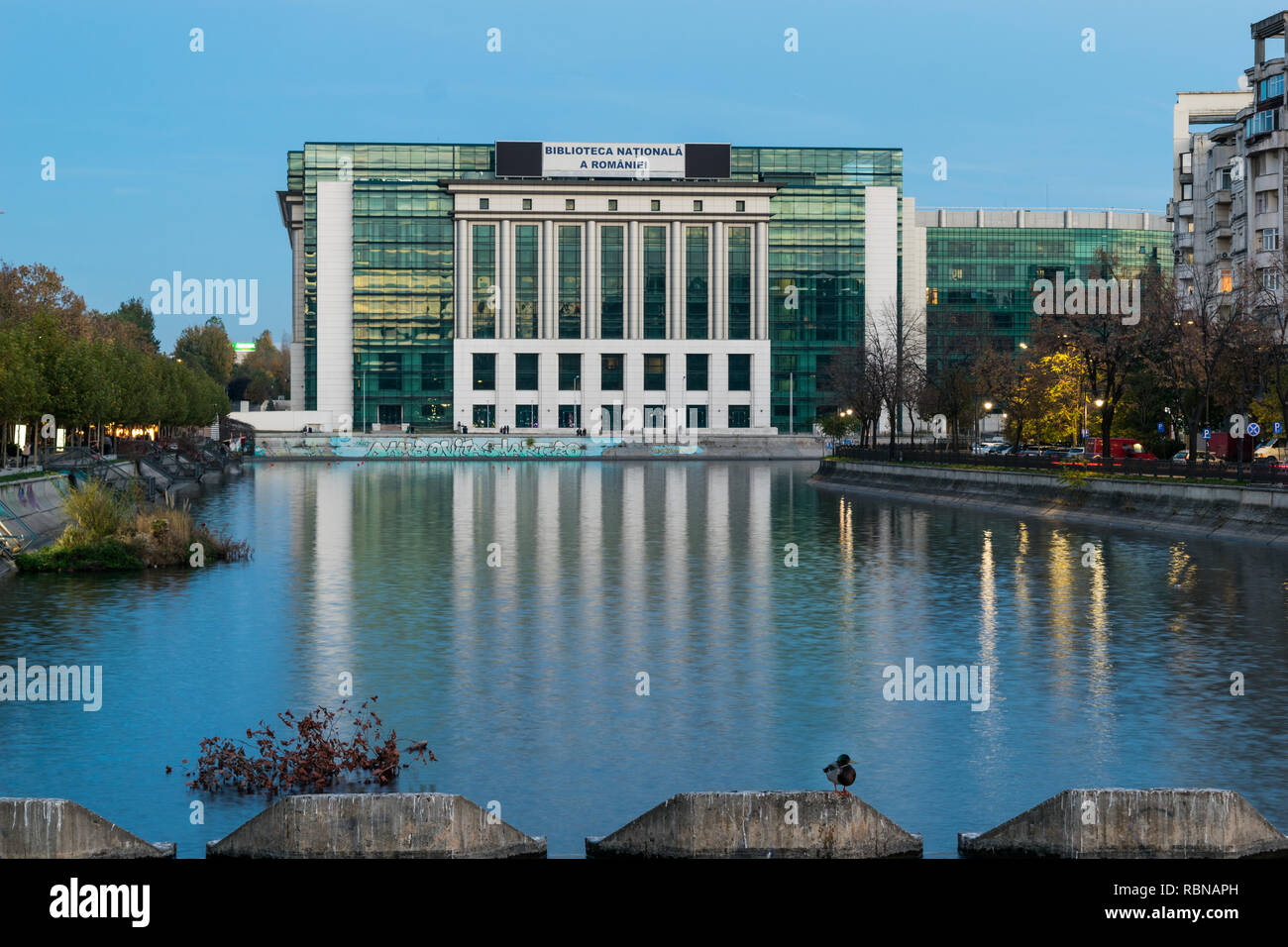Bucarest, Romania - 04 Novembre 2018: vista della Romania edificio della Biblioteca Nazionale di Bucarest, Romania, l'Europa. Foto Stock
