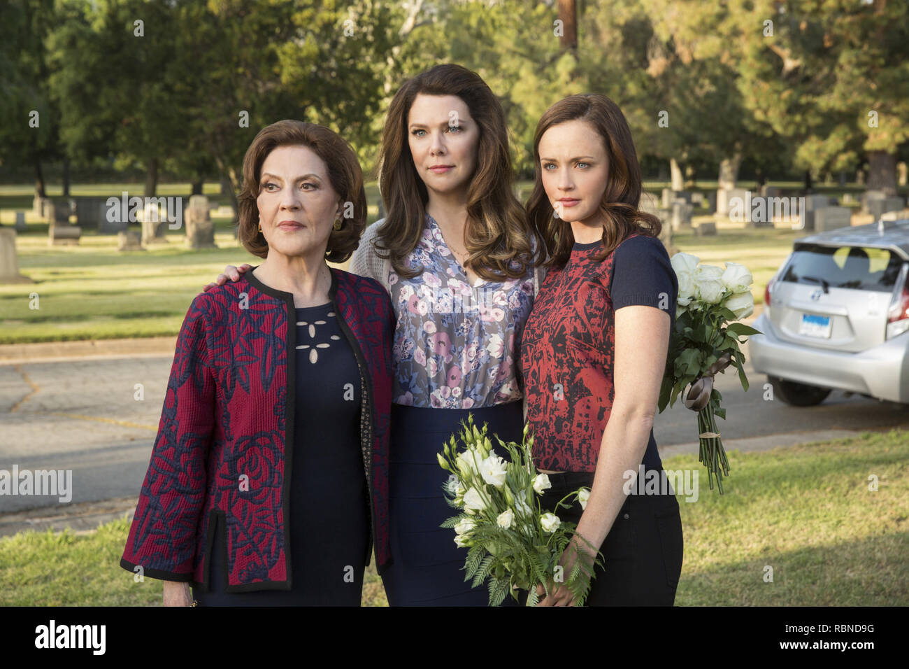Kelly Vescovo, Lauren Graham, Alexis Bledel, 'Gilmore Girls: UN ANNO NELLA VITA' stagione 1 (2016) Credito: Netflix / Hollywood Archive Foto Stock