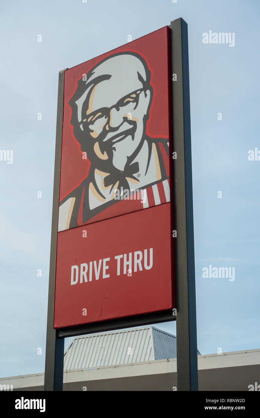 Il KFC Kentucky Fried Chicken ristorante sulla strada di Oxford in lettura, REGNO UNITO Foto Stock