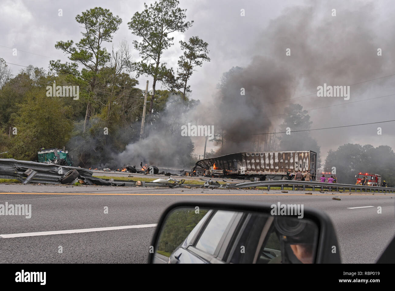 Relitto sulla Interstate 75 vicino a Gainesville, Florida, che ha ucciso 7 persone di cui 5 bambini da una Chiesa in Louisiana. Foto Stock