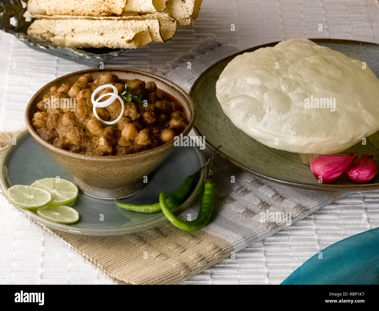 Il cibo indiano chola con bhatura, India, Asia Foto Stock