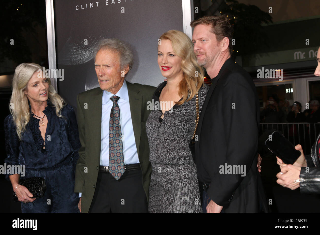 " Il mulo' Premiere Mondiale al Village Theatre sul dicembre 10, 2018 a Westwood, CA dotata di: Christina Sandera, Clint Eastwood, Alison Eastwood, Stacy Poitras dove: Westwood, California, Stati Uniti quando: 10 Dic 2018 Credit: Nicky Nelson/WENN.com Foto Stock