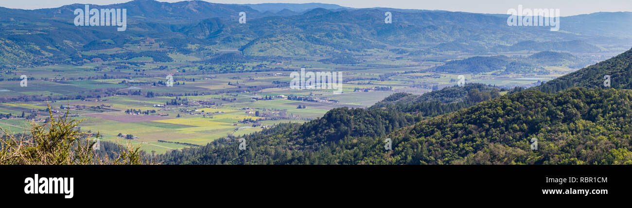 Panorama della Valle di Napa da Sugarloaf Ridge State Park, California Foto Stock