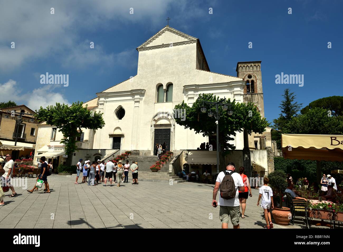 Ravello, Italia - 12 Luglio 2018:i visitatori a Ravello e la Cattedrale Foto Stock
