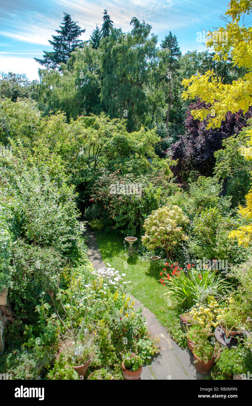 English country garden in Hamstead, Londra Foto Stock
