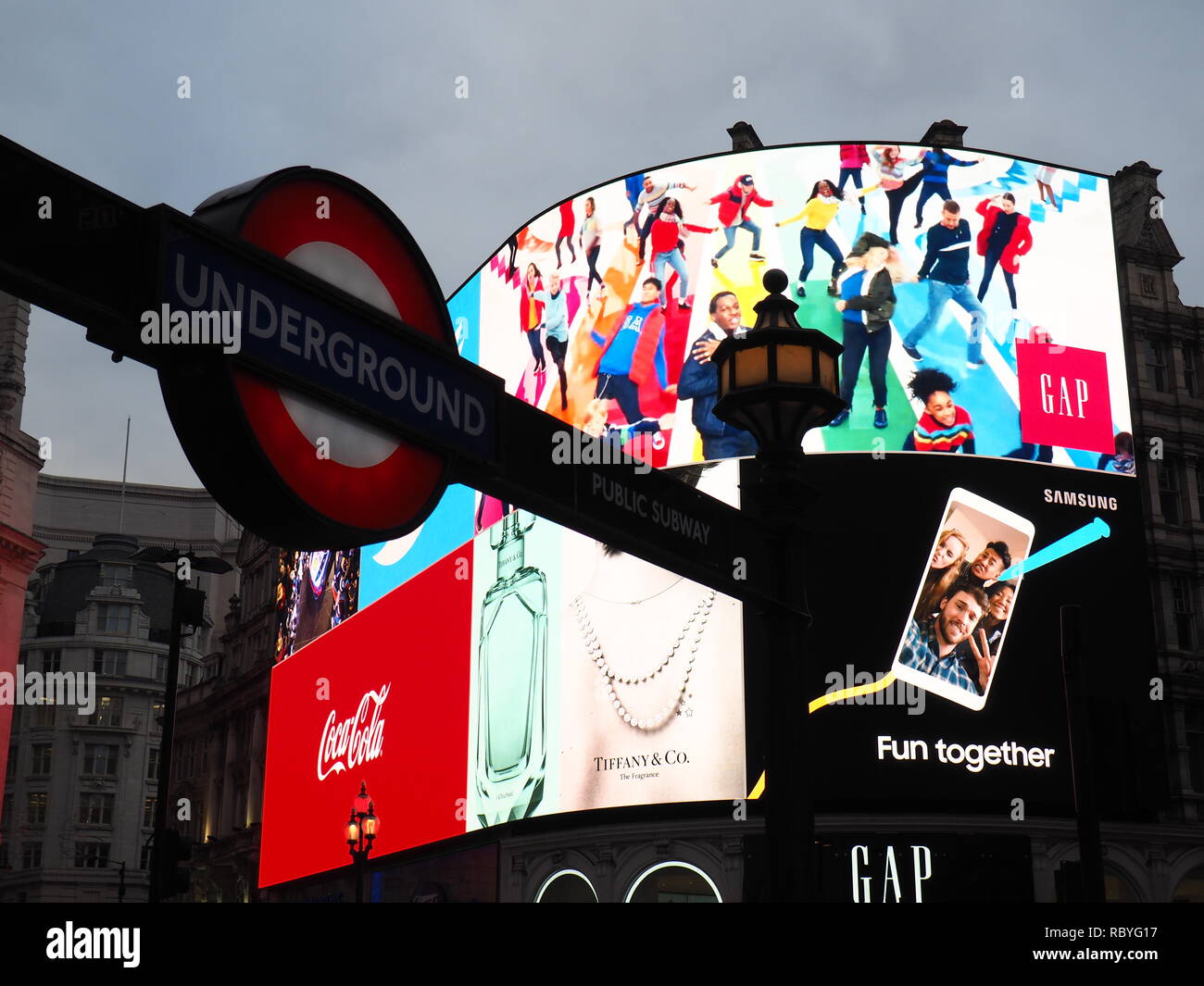 Stazione di Piccadilly ingresso, la metropolitana di Londra - Londra - Regno Unito Foto Stock