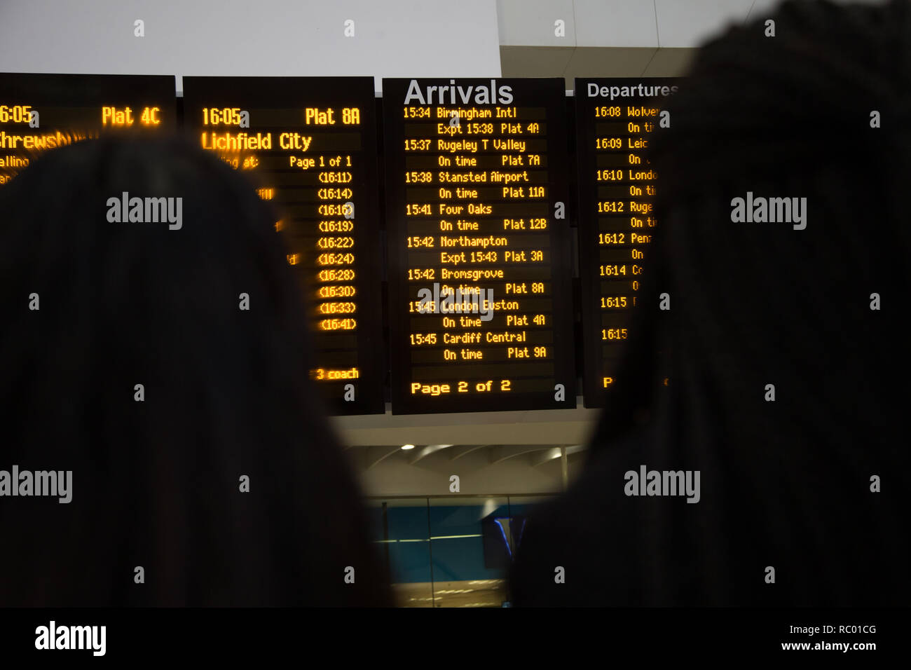 Arivals e partenze board segni, New Street Station di Birmingham, Regno Unito Foto Stock