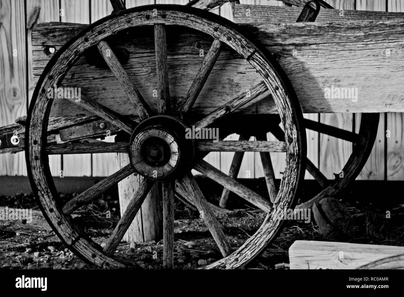 Legno di antiquariato di carro e ruota, Amarillo, Texas Foto Stock