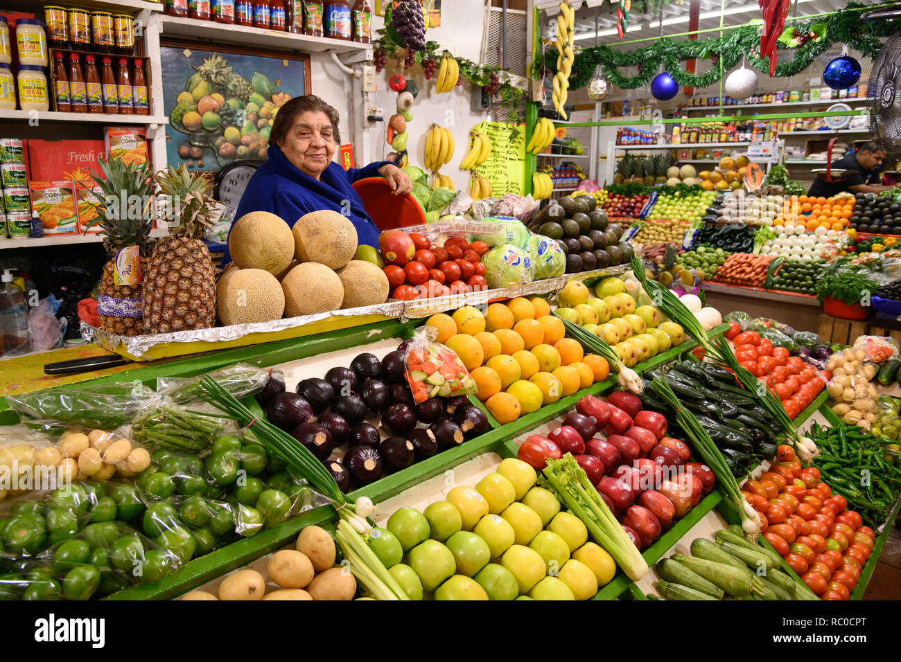 La frutta e la verdura fornitori in Mercado Municipal Nicolás Bravo, La Paz, Baja California Sur, Messico. Foto Stock