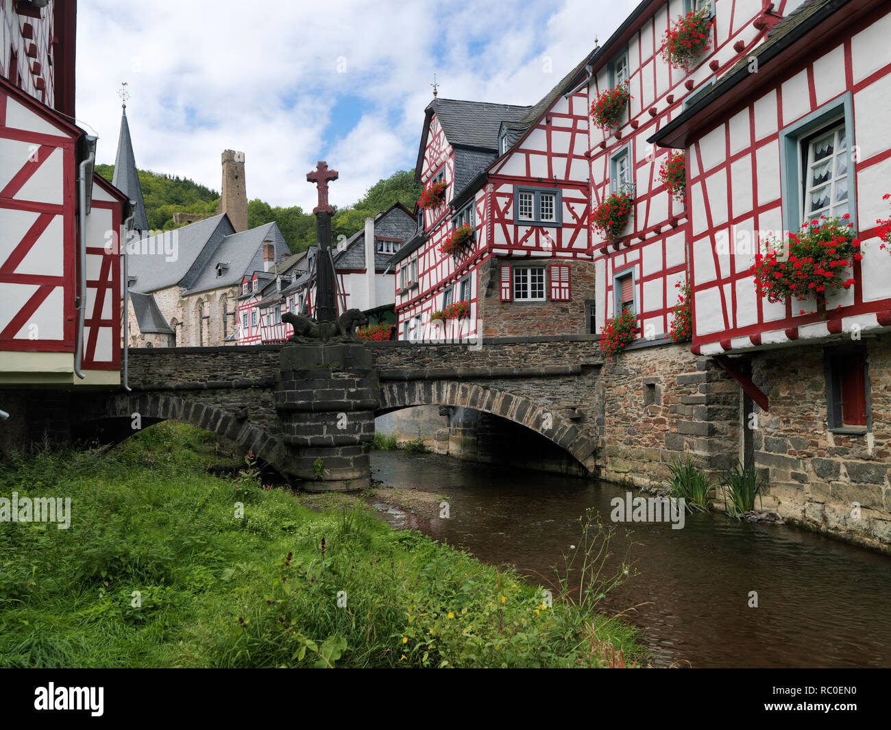 Monreal im Elztal, Landkreis Mayen-Coblenza, Vordereifel, Rheinland-Pfalz, Deutschland Foto Stock