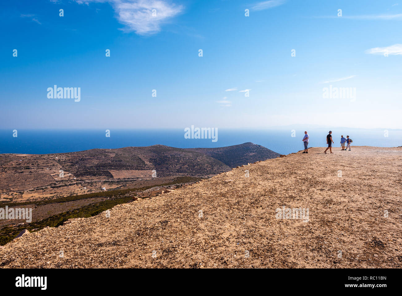 SIFNOS, Grecia - 12 Settembre 2018: una splendida vista dalla cima della montagna. Isola di Sifnos, Cicladi Grecia Foto Stock