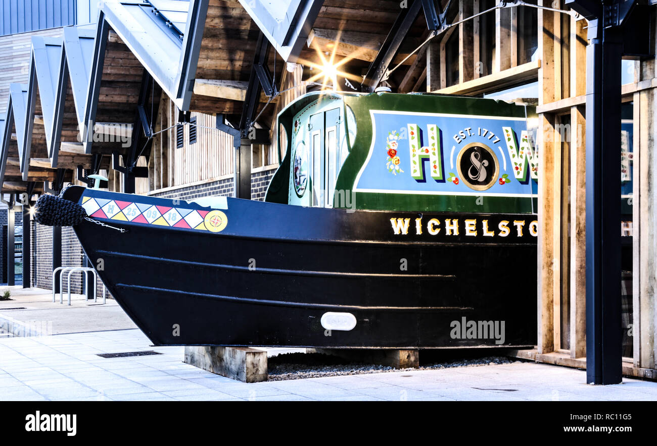 SWINDON, Regno Unito - 1 gennaio 2019: Hall & Woodhouse cafÃ©, bar e ristorante in banca Canale di Beagle, Wichelstowe, Swindon, Wiltshire Foto Stock