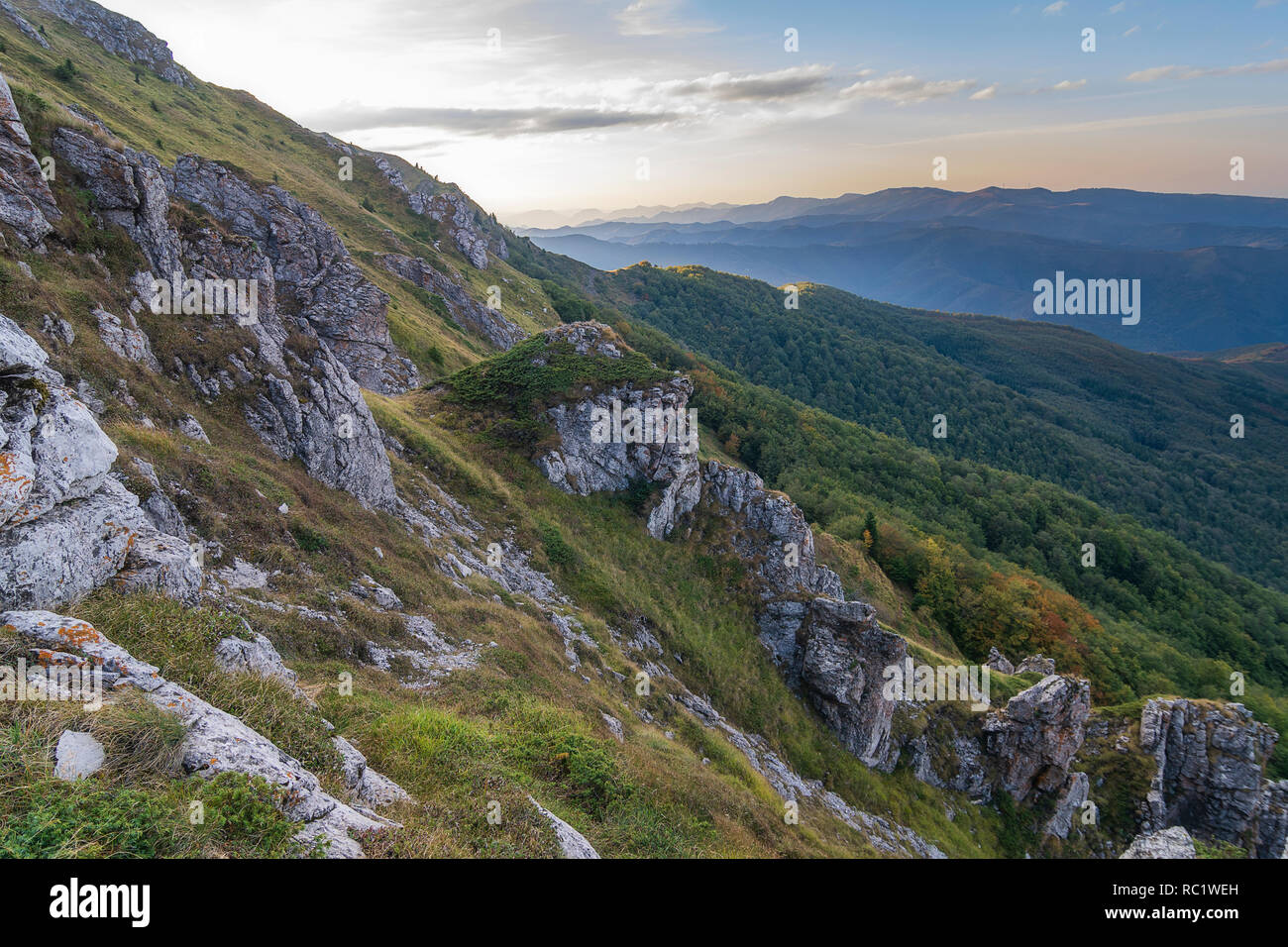 Paesaggio di montagna dalla Bulgaria, ora legale Foto Stock