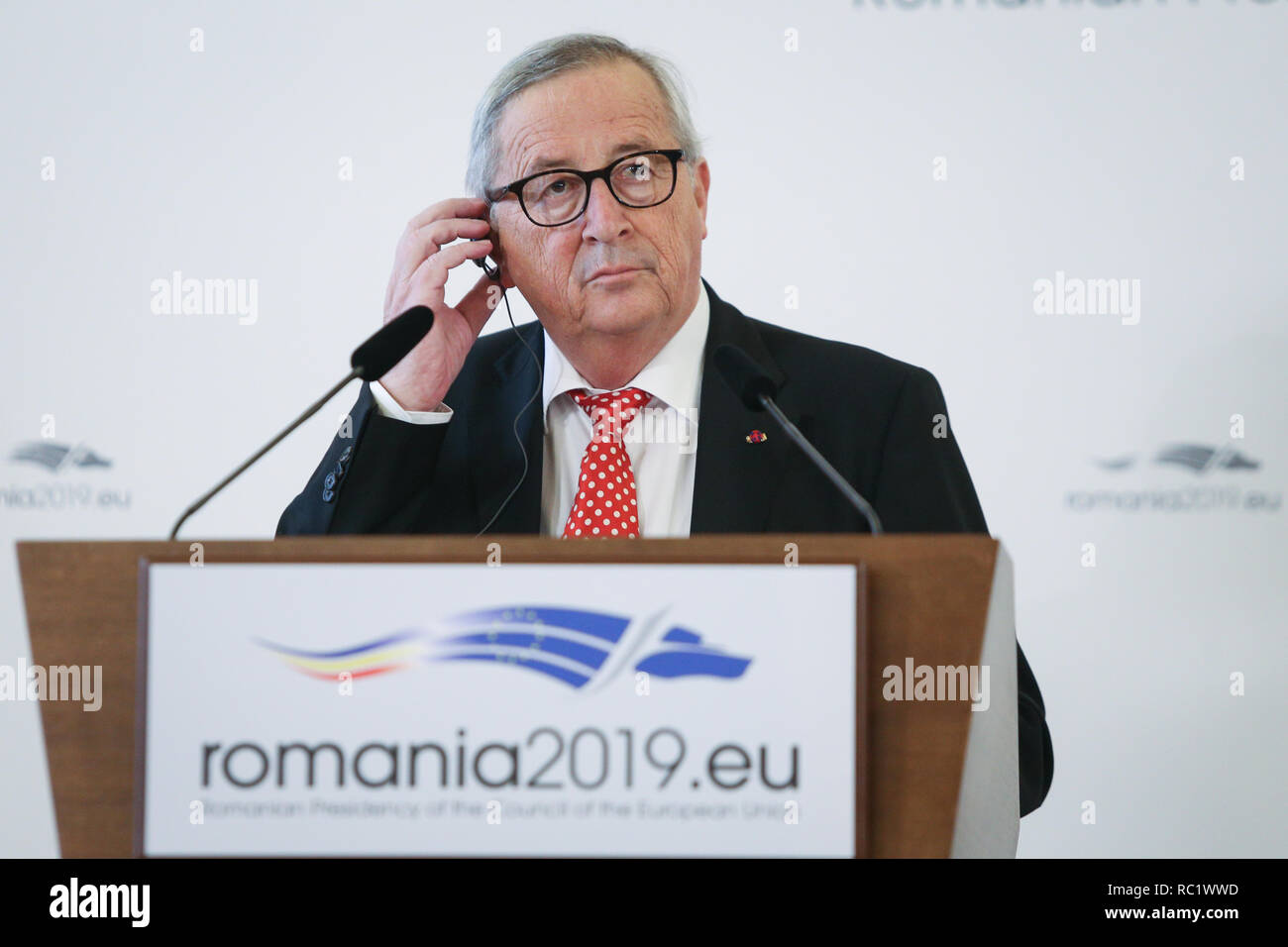 Bucarest, Romania - 11 Gennaio 2019: il Presidente della Commissione Europea Jean Claude Juncker tiene un briefing con la stampa insieme a Klaus Iohannis Foto Stock