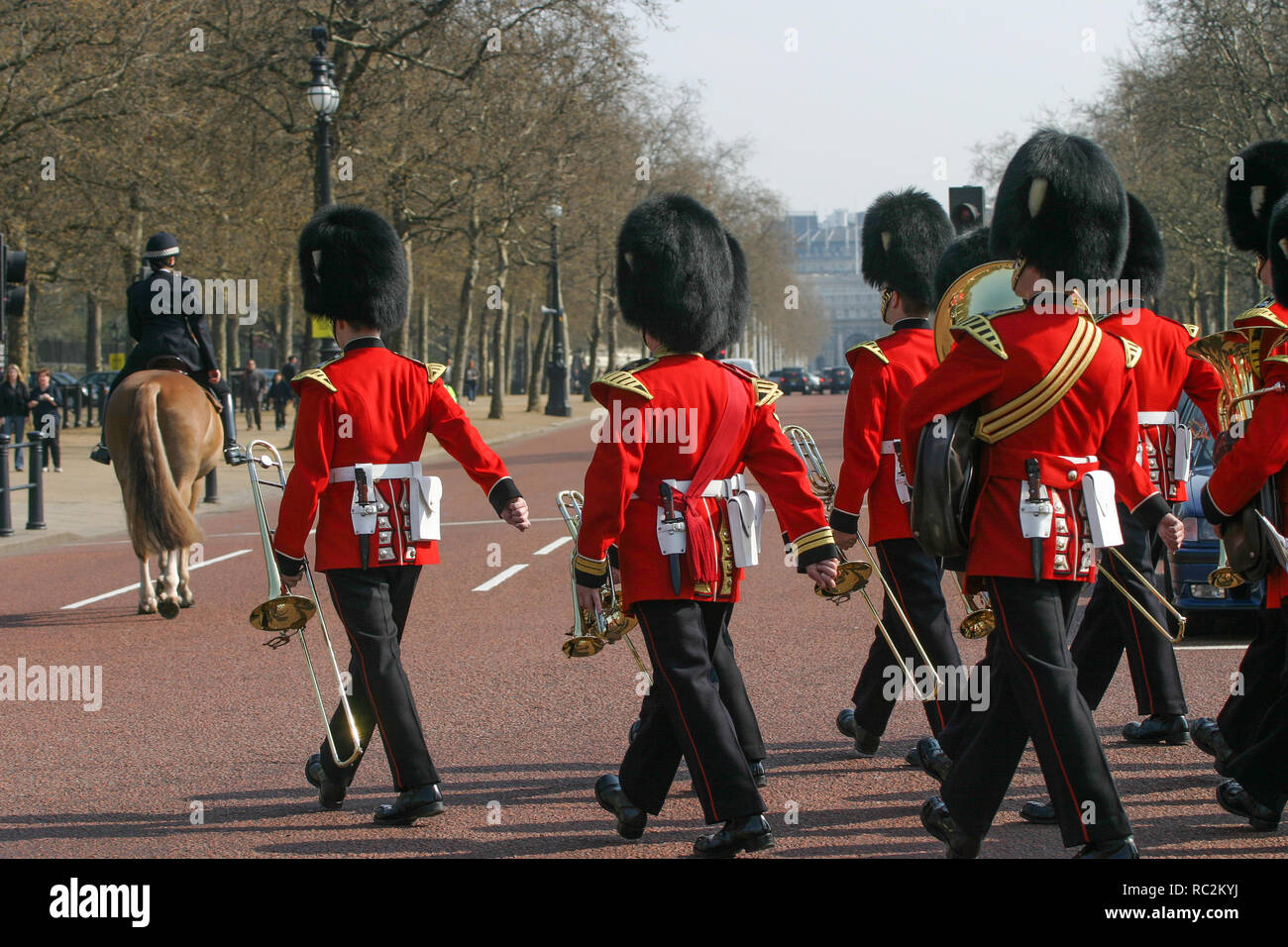 Modifica della Guardia a Buckingam Palace di Londra, Gran Bretagna, Regno Unito Foto Stock