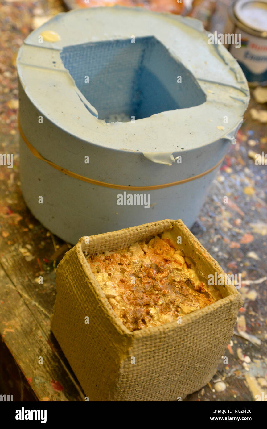 Dietro Le Quinte di Bekonscot Model Village, Beaconsfield, Buckinghamshire, Regno Unito Foto Stock