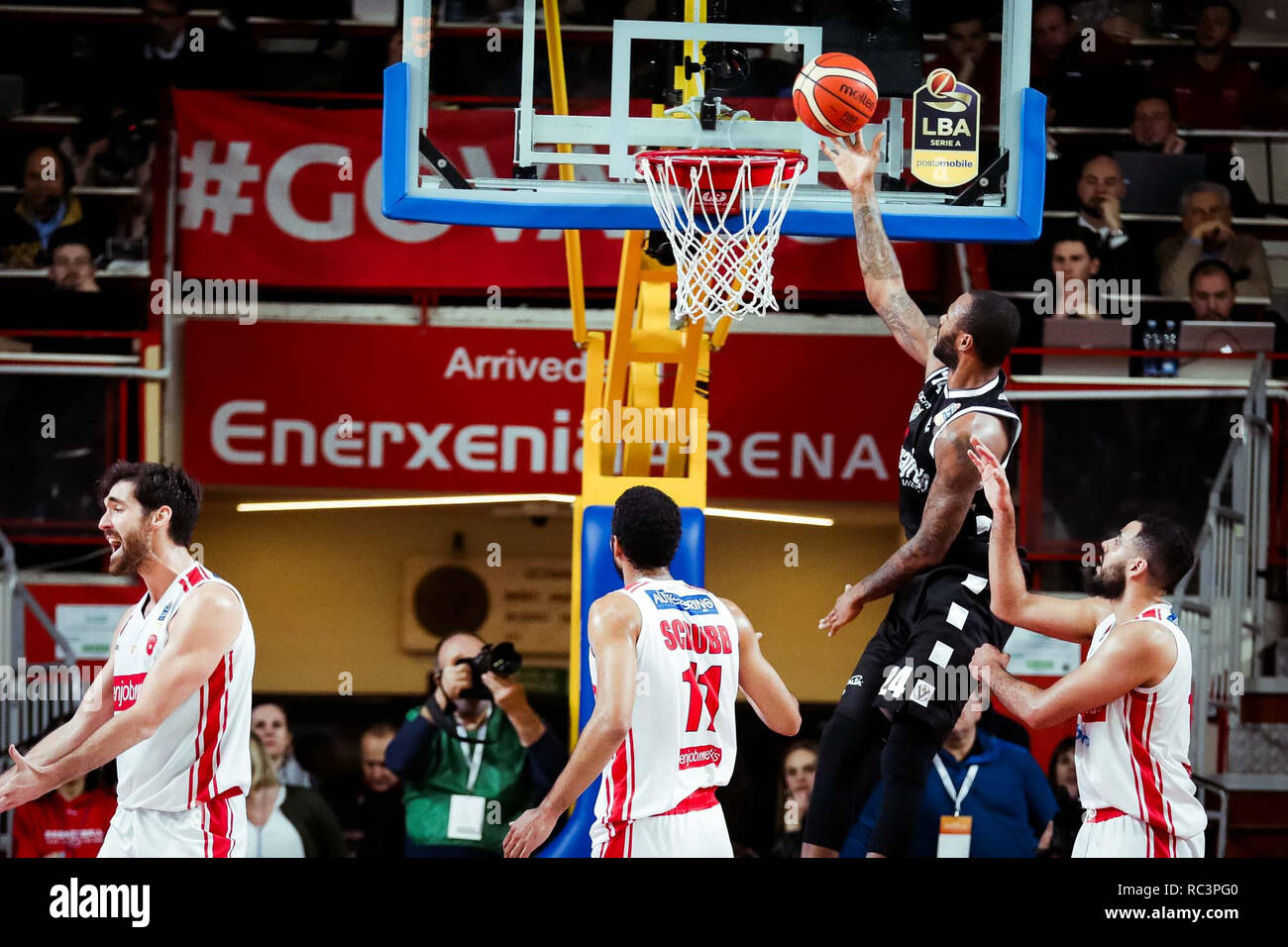 &#Xa9; Maurizio Borserini/Lapresse 13-01-2019 Varese (ITA) Legabasket Serie A Openjobmetis Varese Vs Virtus Bologna Nella foto: Foto Stock