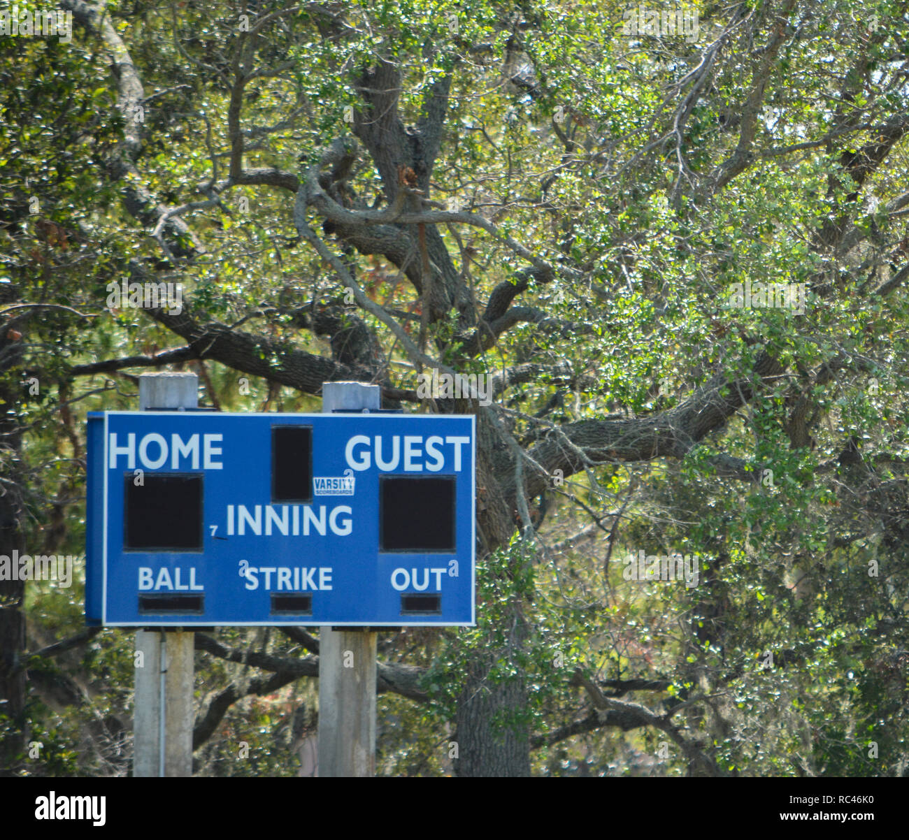 Il baseball fuori campo lato scheda punteggio, in Largo, Florida Foto Stock
