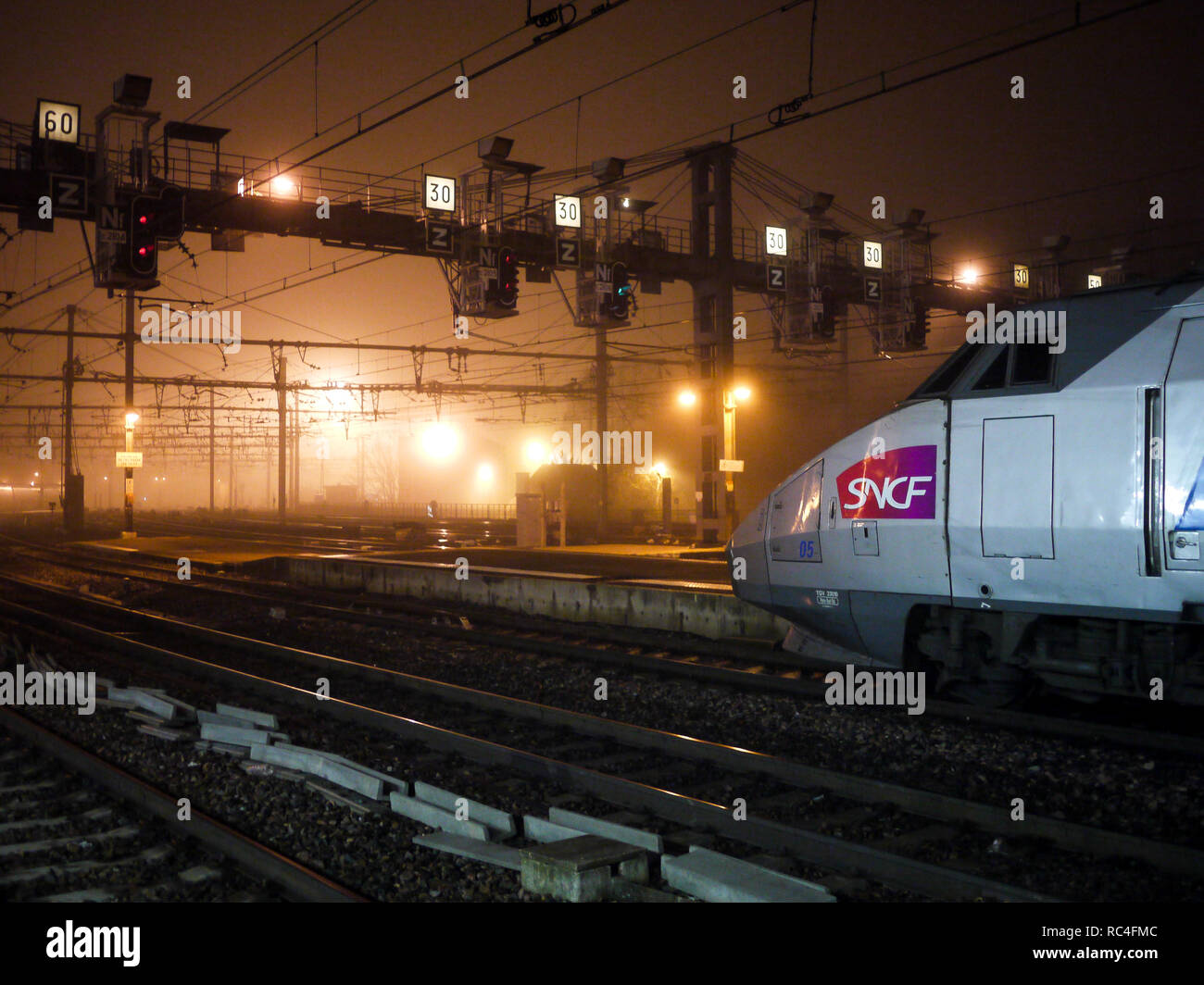 Stazione ferroviaria SNCF, Dijon, Borgogna, Cote d'Or, Francia Foto Stock